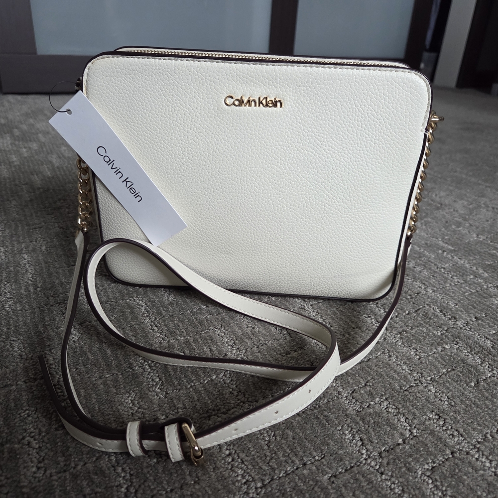 Calvin Klein Crossbody Bag - Picture 2 of 6